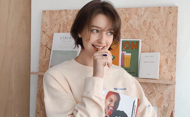 黑木亚莉沙Arisa，以完美的g杯而闻名妹子