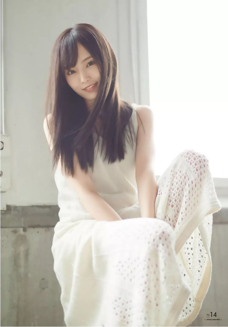 山本彩