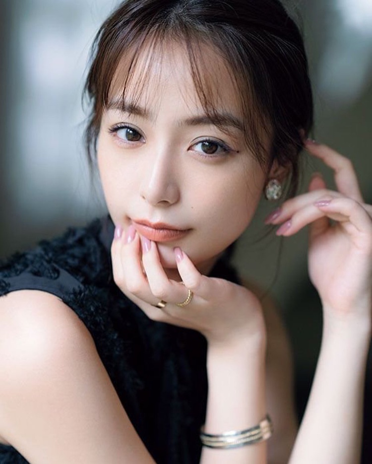 宇垣美里