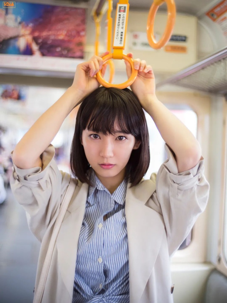 吉冈里帆「BOMB.tv 2015.06」