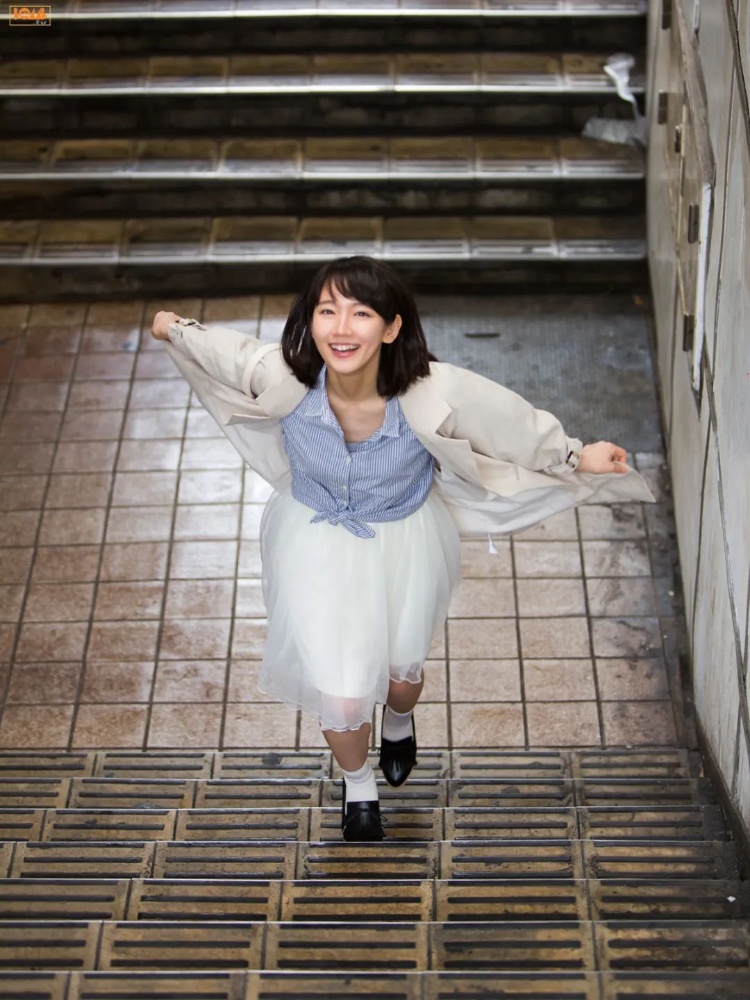 吉冈里帆「BOMB.tv 2015.06」