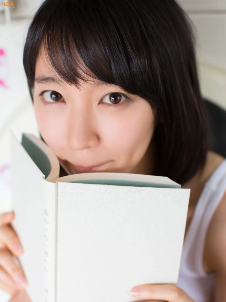 吉冈里帆「BOMB.tv 2015.06」