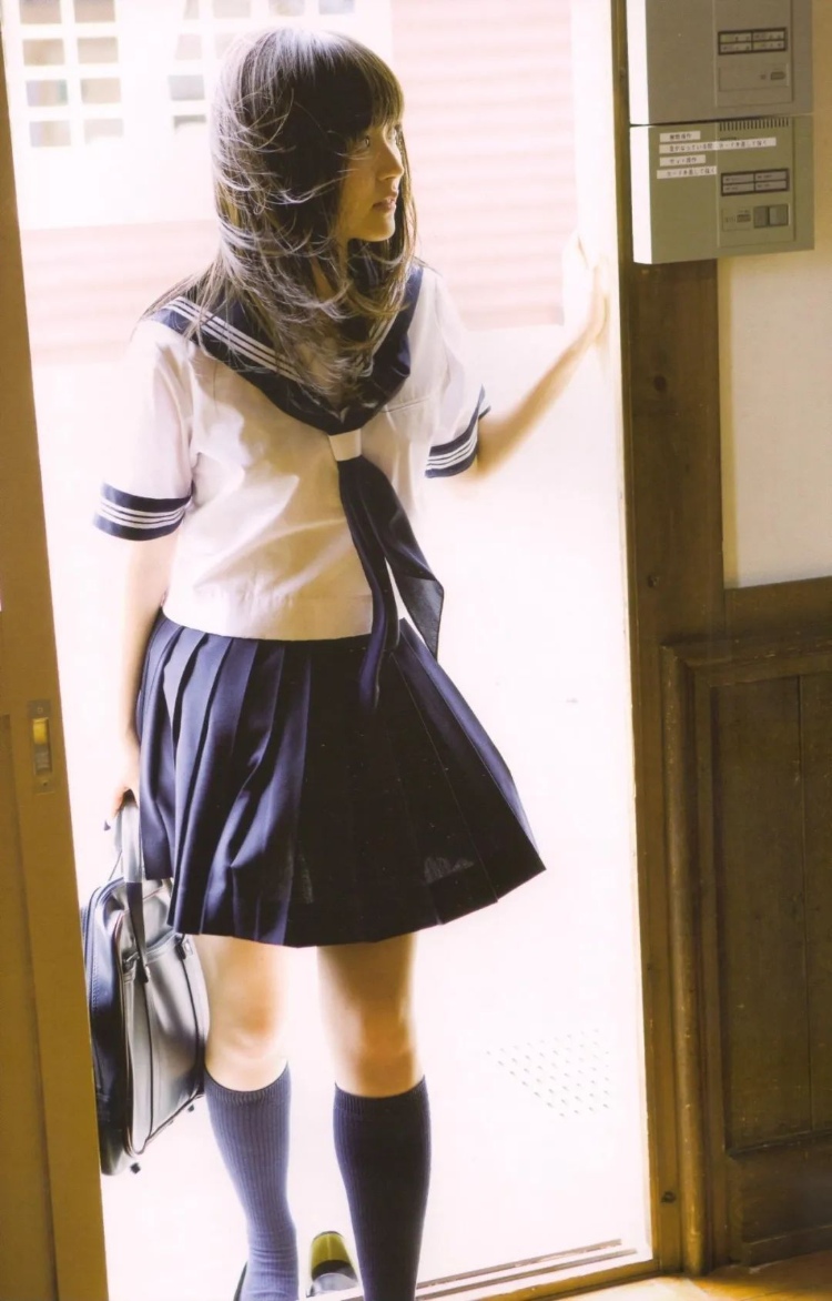 铃木爱理「登校日」