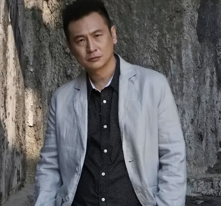 张世的“消失”，是娱乐圈的“悲哀”
