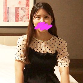 【顔晒し】【流出】名门保●园で先生しているF杯グラマーに浓厚プレス