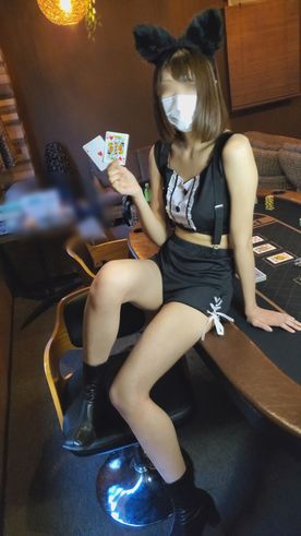 神迹の写真偶像。カジノのバイトの後、裏で摄影