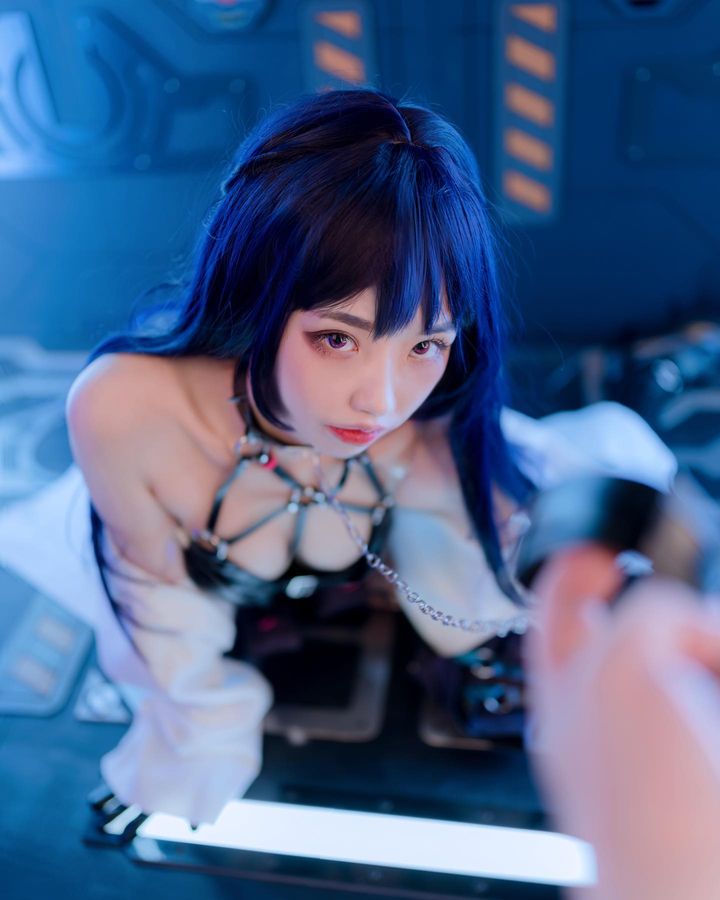 《胜利女神：妮姬》美术「단세」亲自Cos本人绘制角色！绝赞身材完美还原妮姬们！