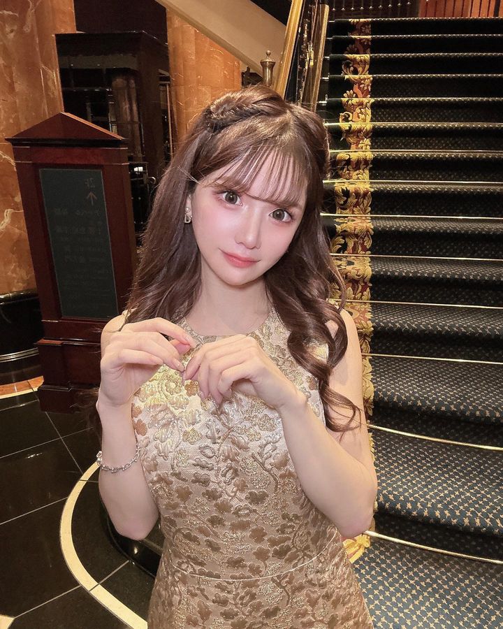 丑女大翻身！日本正妹网红公开「超丑旧照」花费千万日圆整形成效惊人！