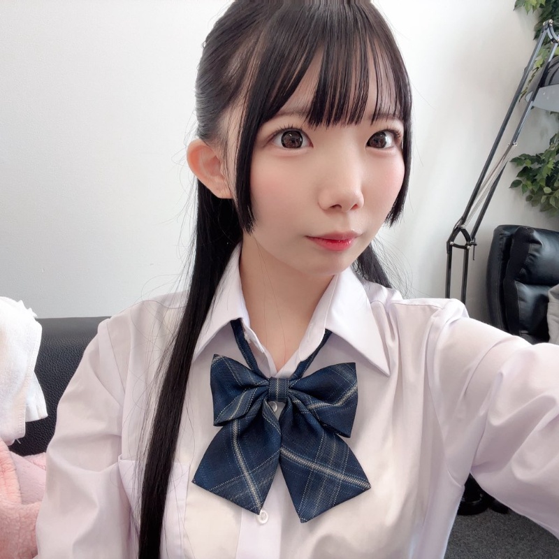GdRQl_7aoAE8tw7.jpg