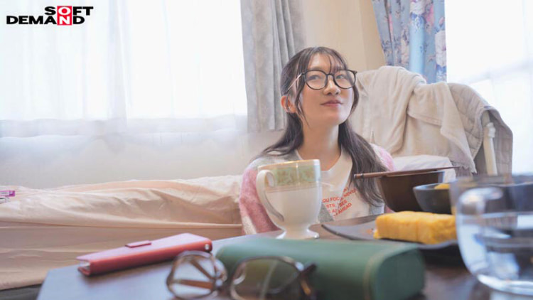 2025《8月新人AV女优完整版》，可以当偶像女团C位的美少女出道！