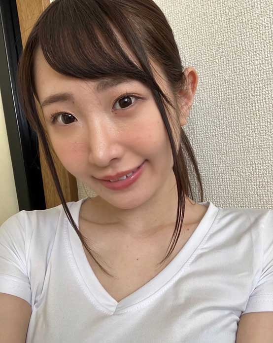 可爱治愈系 OL 大姐姐五十嵐清華