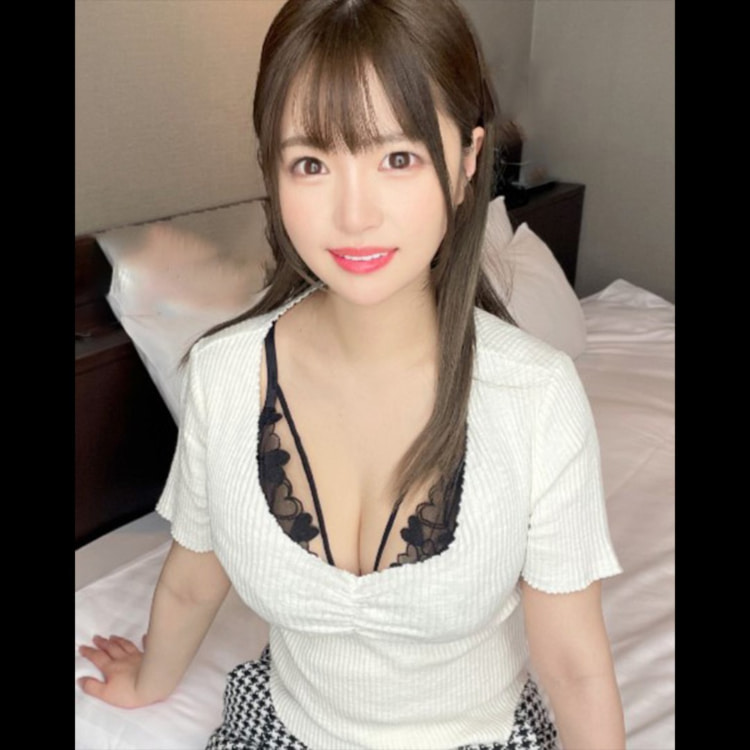 出身于大学选美比赛,目前拥有 20 万粉丝的人气网红