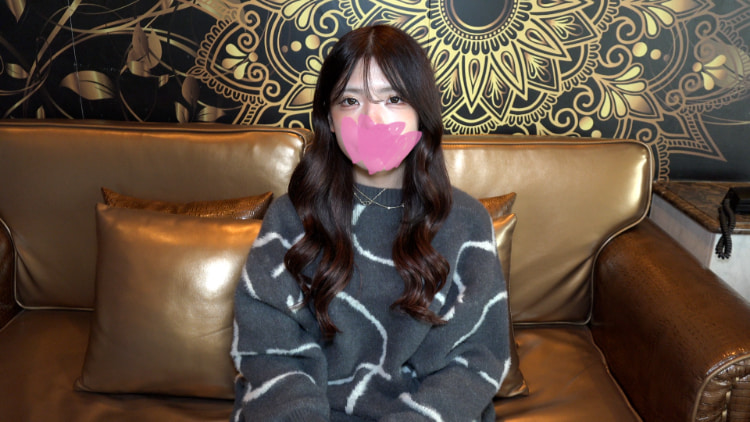 【無】超可爱的19岁女孩，有着像雪一样通透的脸庞和肌肤