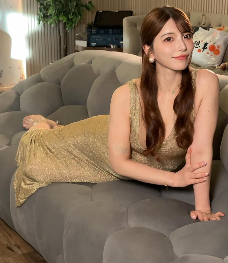 洪水猛兽!《17位超多汁的AV女优》水库缺水就靠她们!