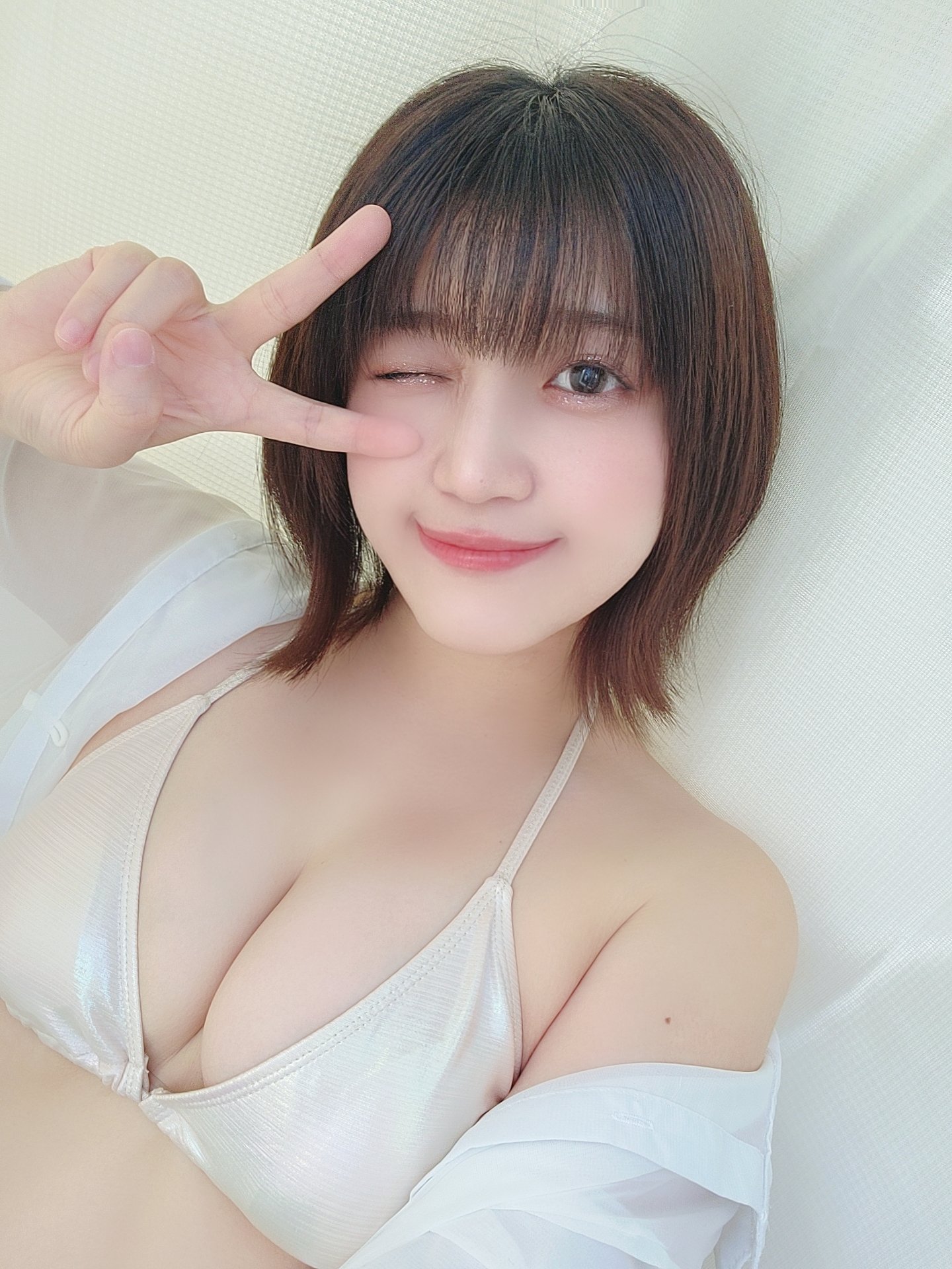 GzDA_IWXwAATjLt.jfif