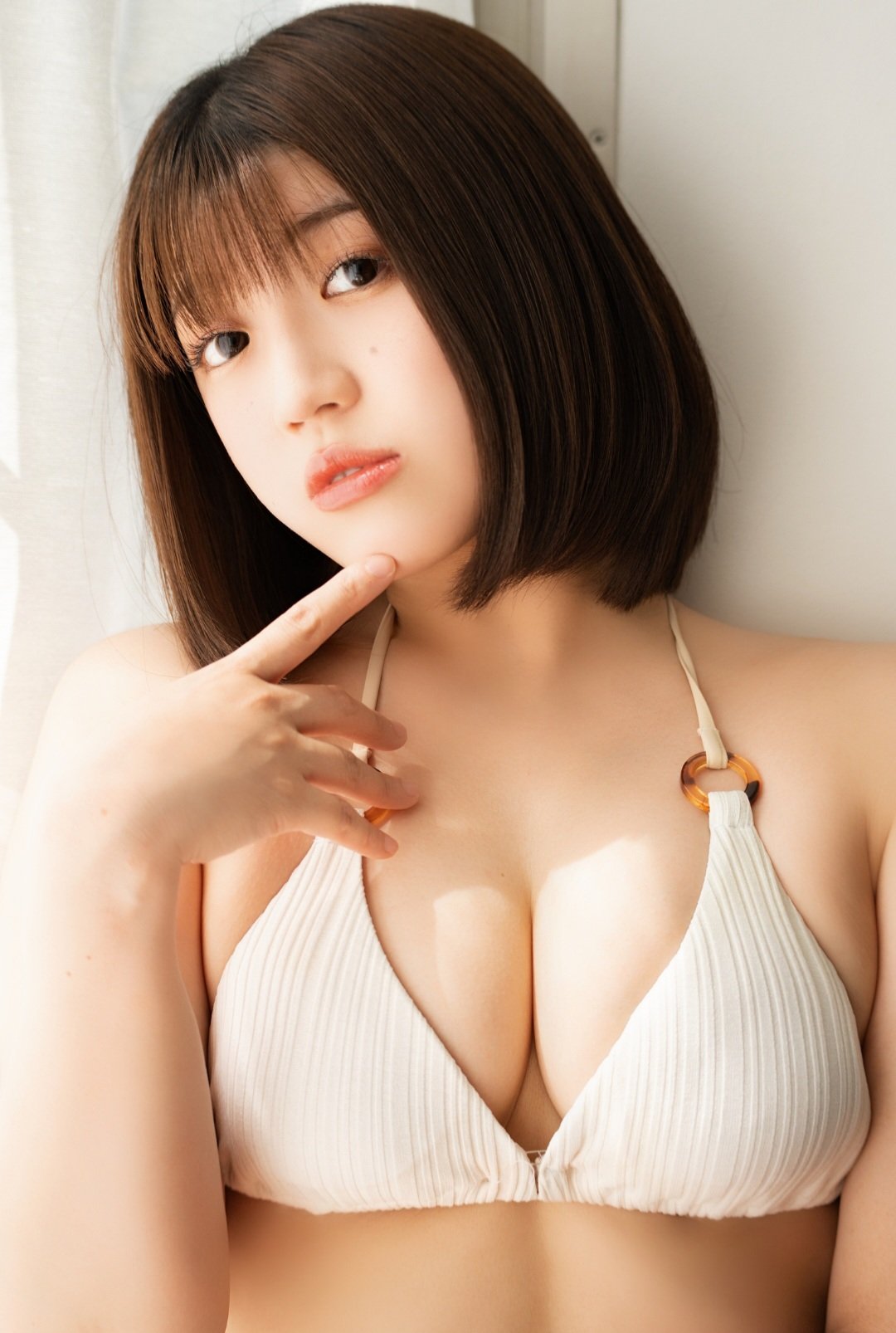 GxQ3XtKakAAJAeg.jfif