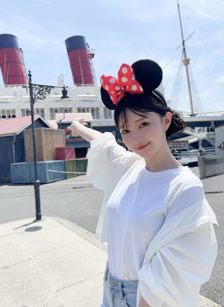 GzlGMOSbUAAJKTs.jfif