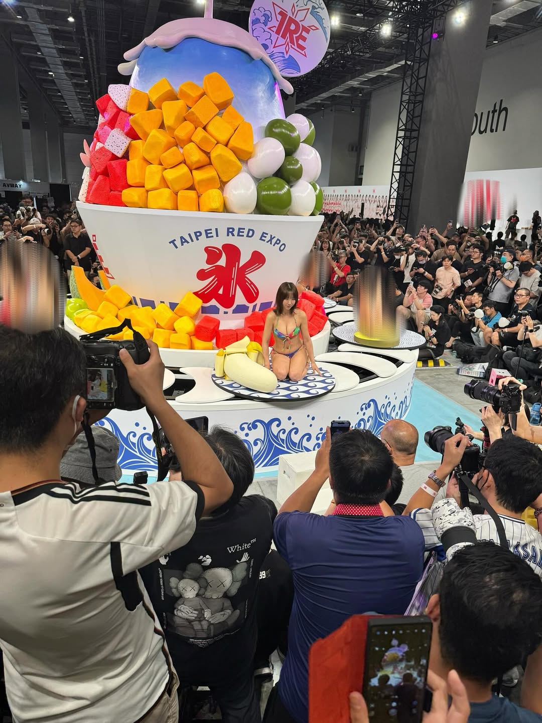 《日向葵衣》超赞身材「奶澎臀翘」现身TRE!美照辣翻夏天!