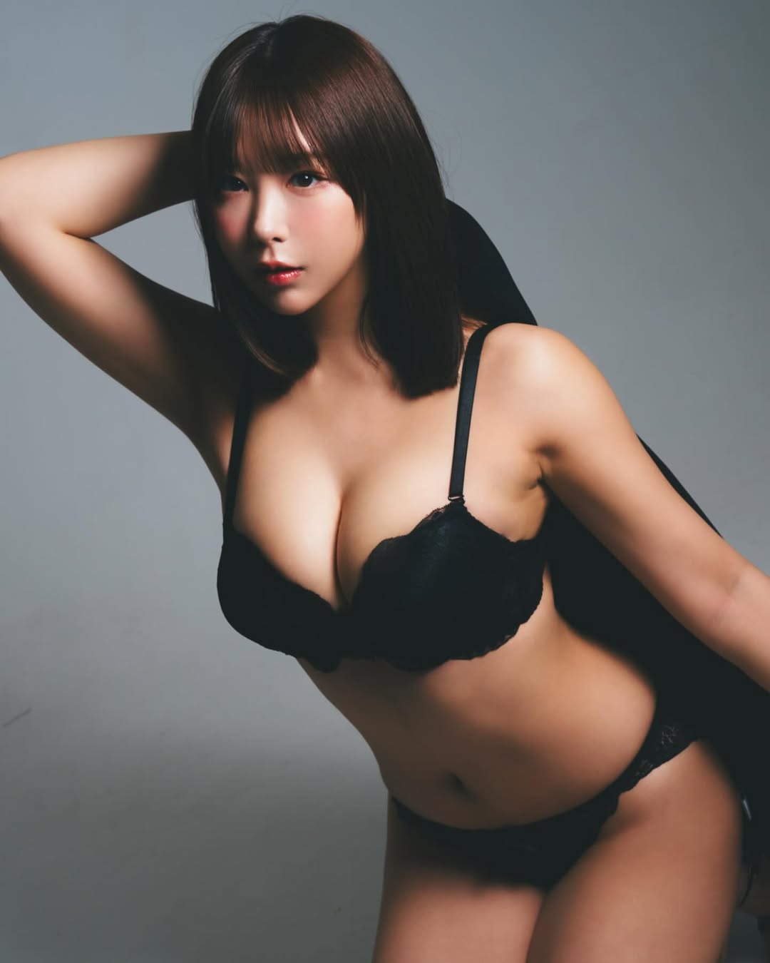 《日向葵衣》超赞身材「奶澎臀翘」现身TRE!美照辣翻夏天!