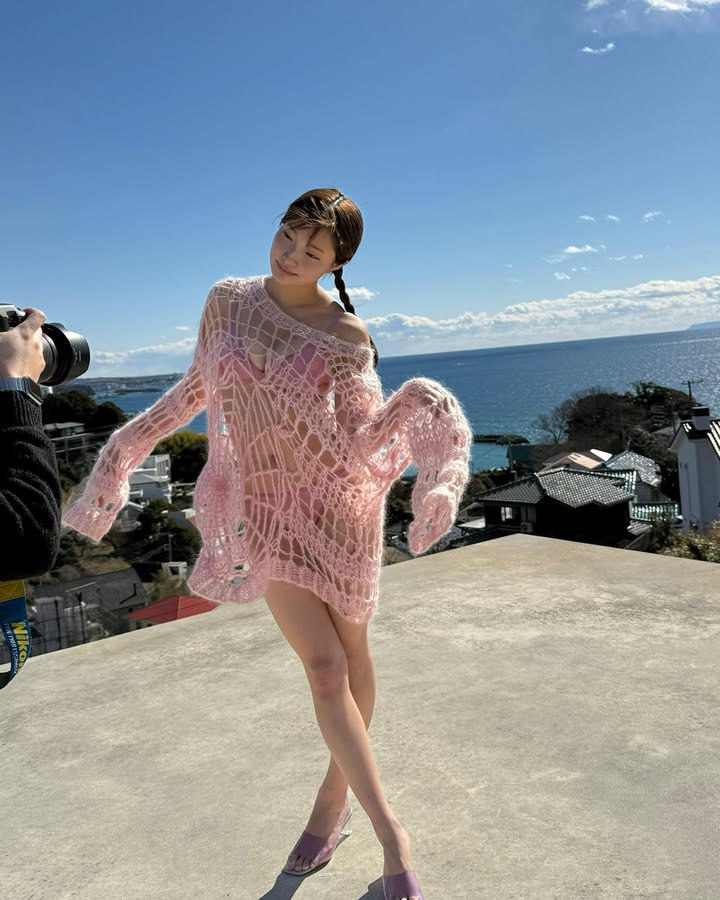 电眼迷人《里仲菜月》纯欲感魅力十足!修长好身材性感又撩人!