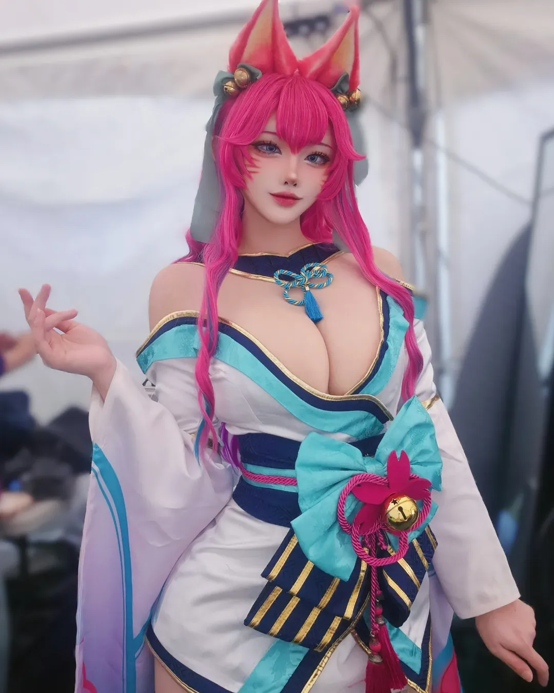 胸襟开阔《Yasal》正妹Coser「有容奶大」!