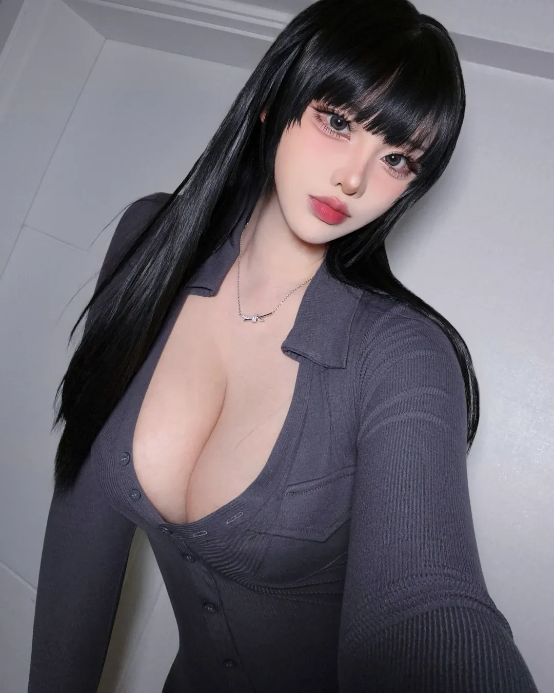 胸襟开阔《Yasal》正妹Coser「有容奶大」！