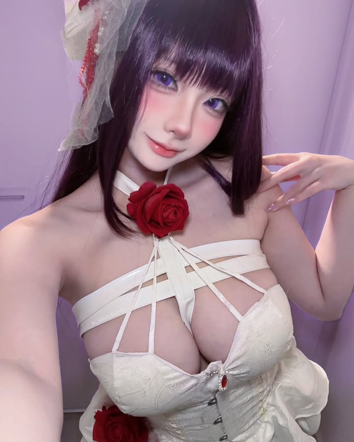 大到快溢出来！《WENDY酱油》Cosplay好身材充满涩气！