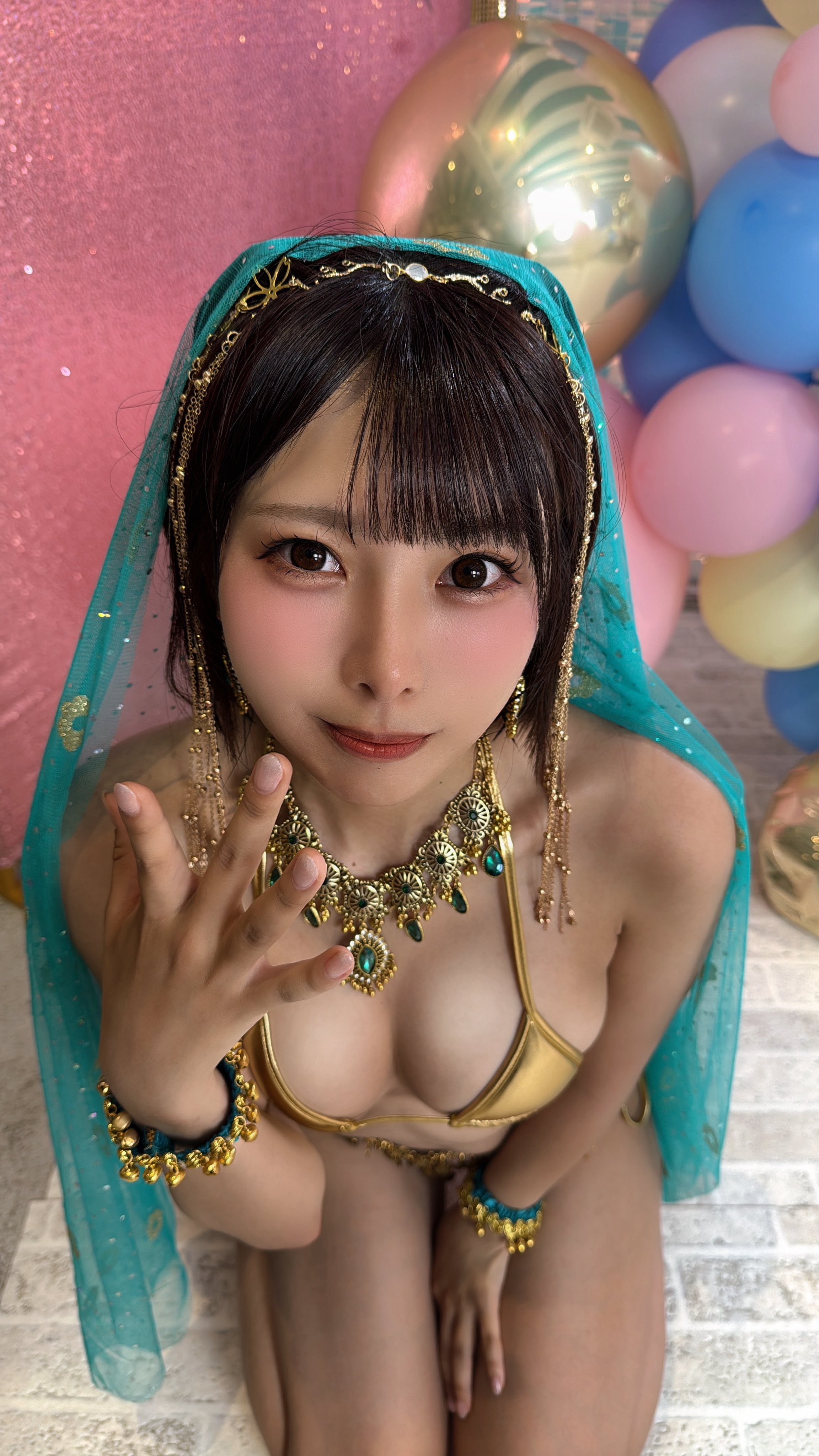 GvagzMqagAAQV1m.jfif