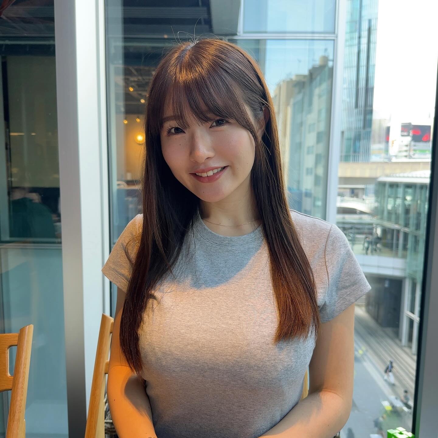 H奶母性魅力《原つむぎ》幼保师给予满满温暖!