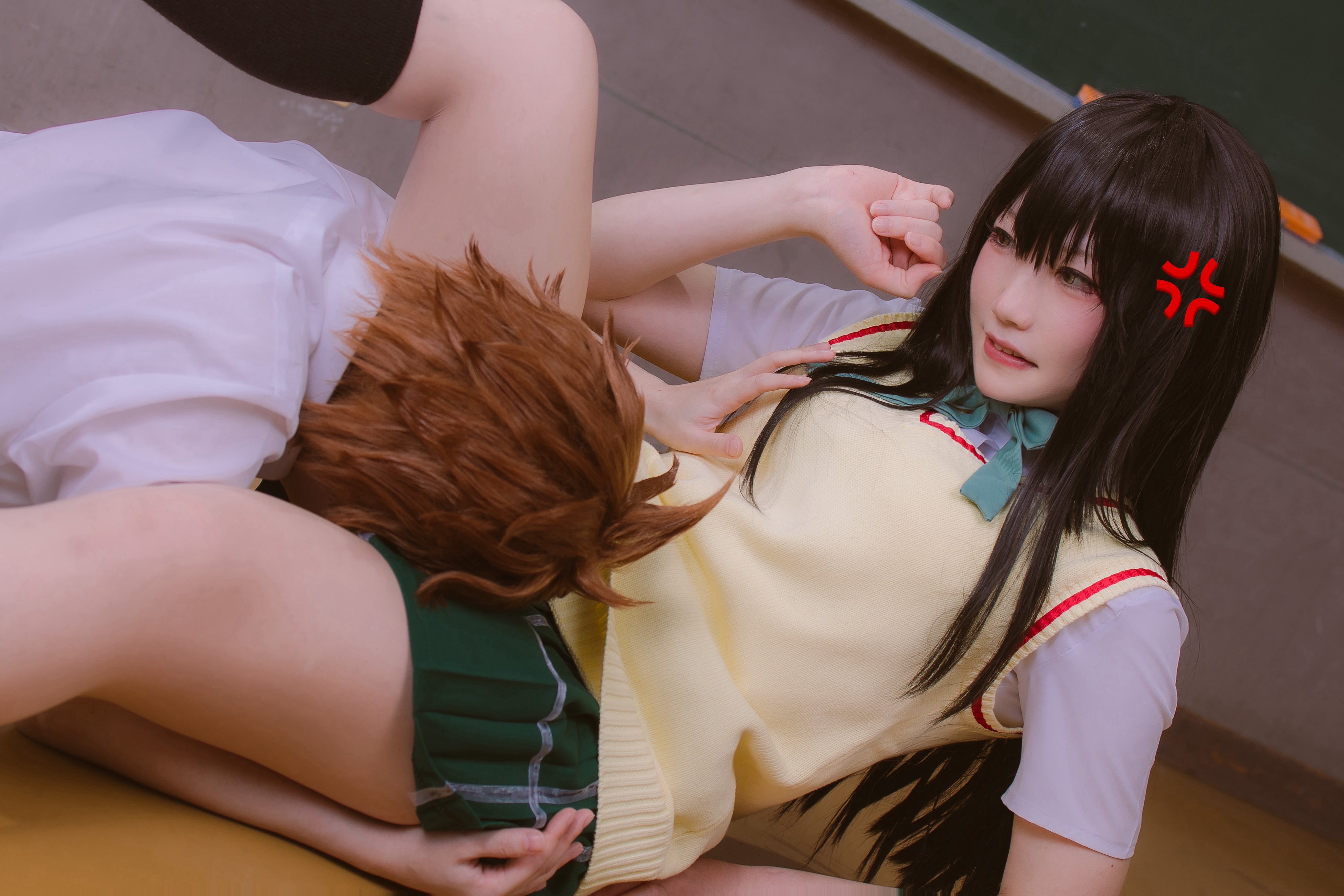 ちあ美女超用心还原《恋上换装娃娃》兔女郎海梦!长腿搭丰胸成最美画面!