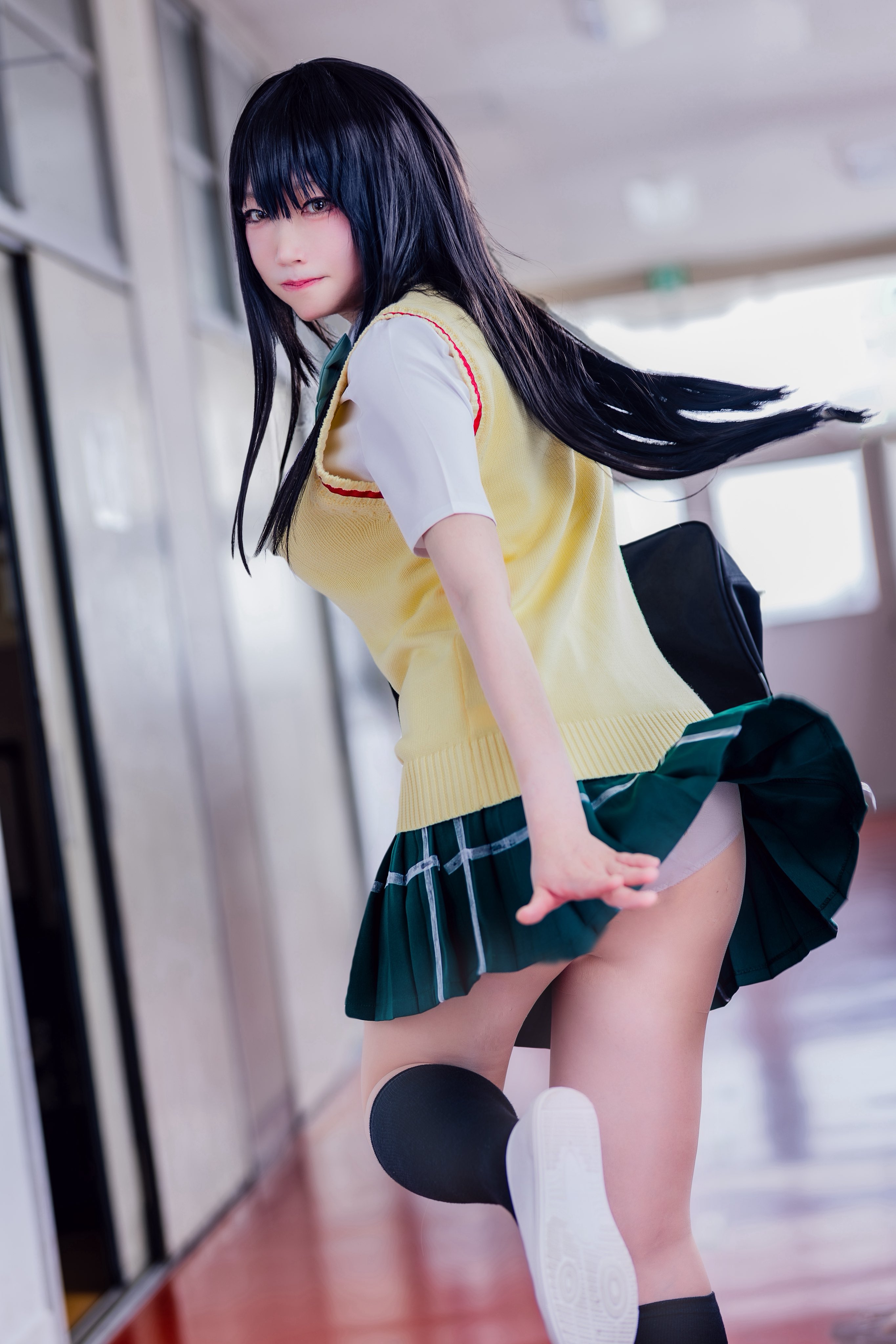 ちあ美女超用心还原《恋上换装娃娃》兔女郎海梦!长腿搭丰胸成最美画面!