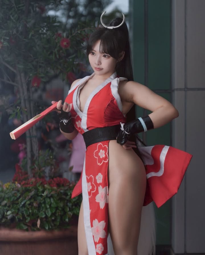 蜜大腿爆击人心!日本Coser《仆プリ》扮演「春丽」修长肉感线条分明超养眼!