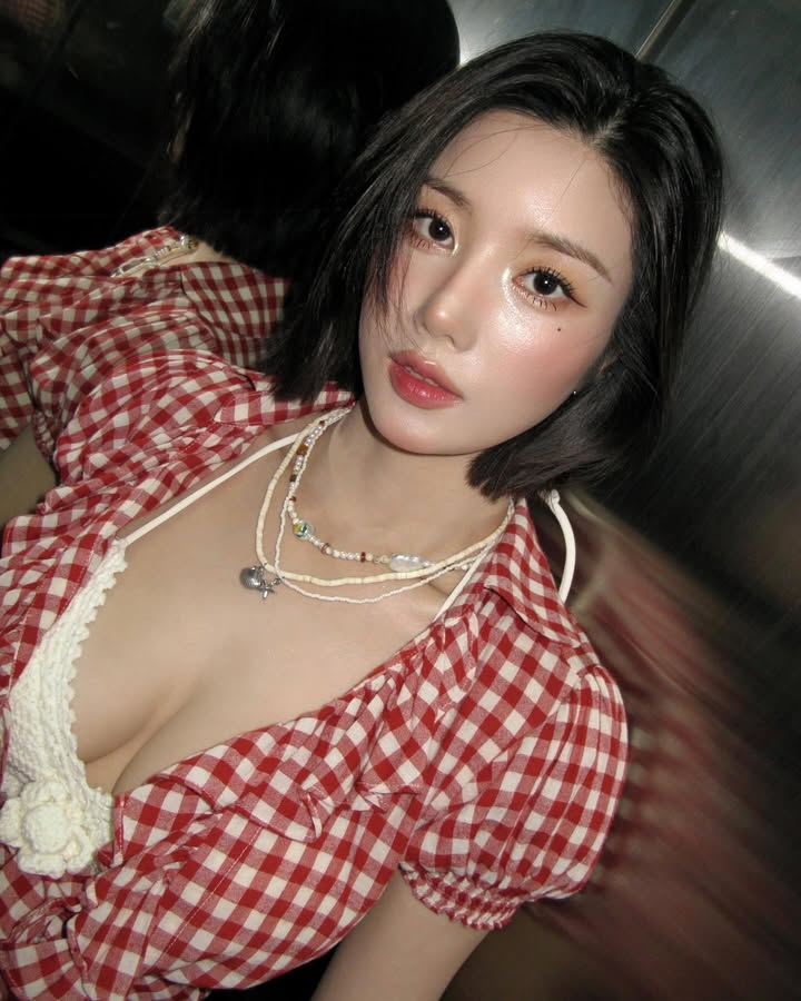 韩国泼水节「水炸弹」女神《权恩妃》火辣比基尼HIGH翻全场！