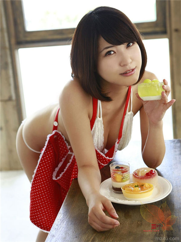 岸明日香。我们去阳台吧