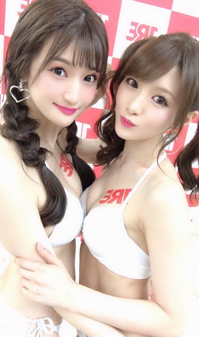 霓虹演员齐斗艳
