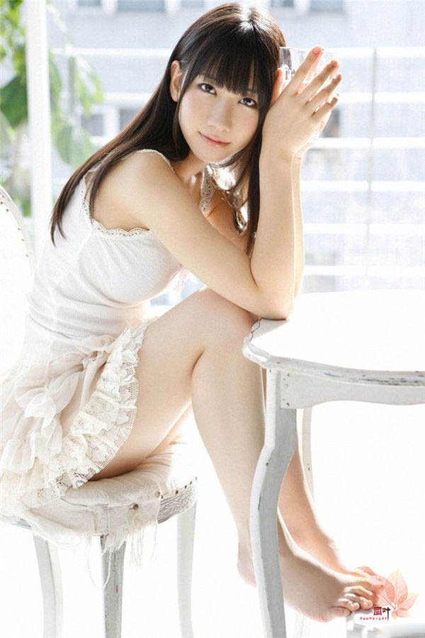 很可爱的嫩妹子AKB48清纯女神柏木由纪唯美写真