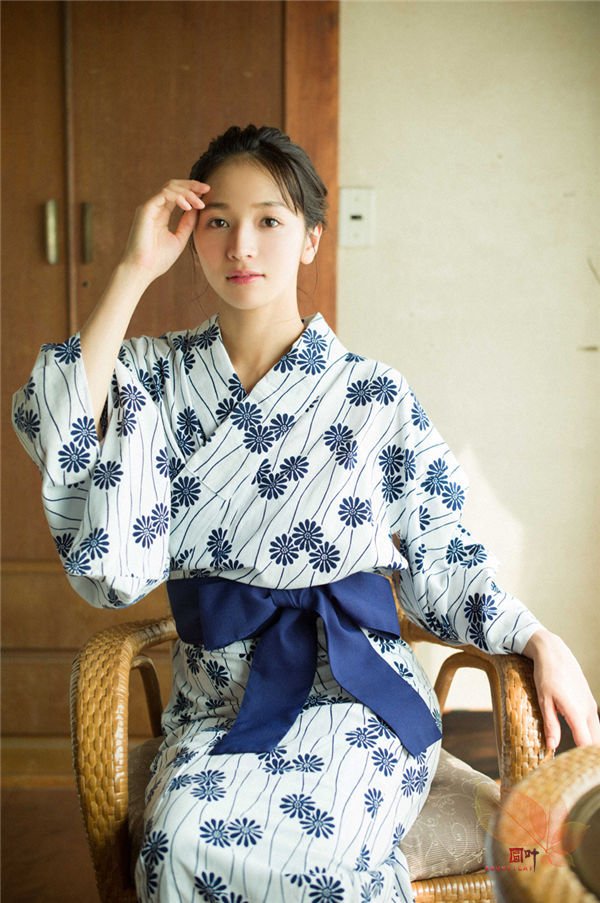 传谷英里香写真
