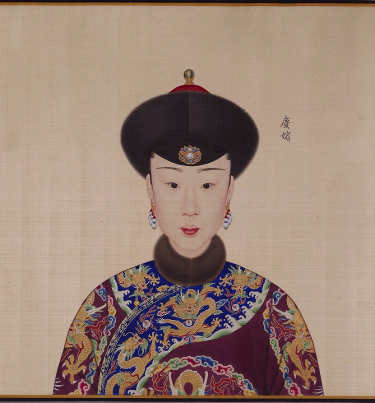 郎世宁所画的乾隆的12名妃子中，哪个最好看？