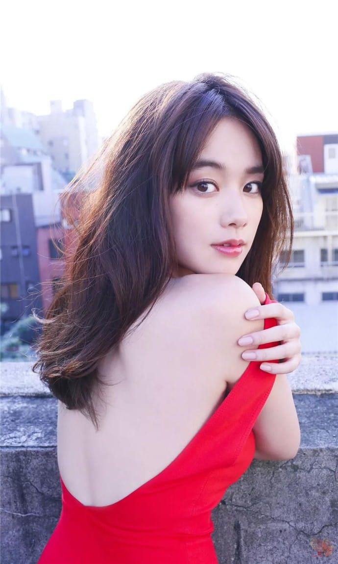 日本女模特、演员笕美和子
