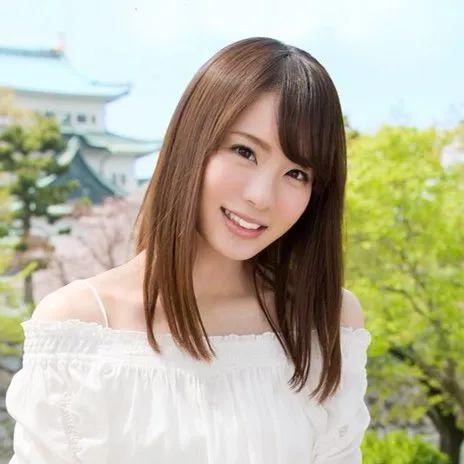 铃村爱里：与世无争的香社神将