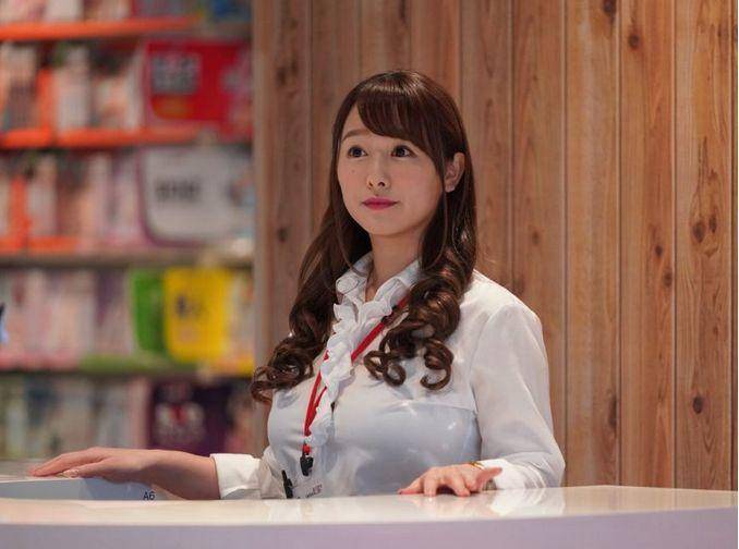 白石茉莉奈：业界母亲或许不光荣，但一定有光辉的一面