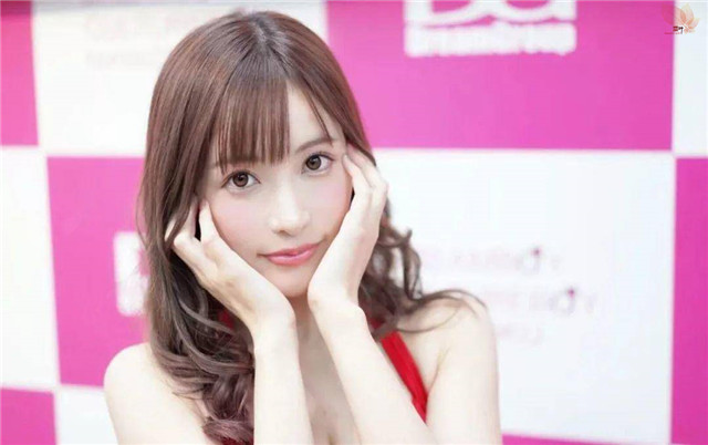 天使萌：是魔女装成了天使，还是天使堕落成魔女？