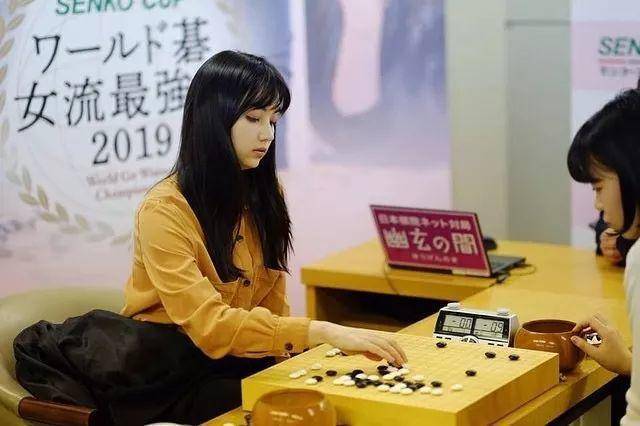 美女棋手黑嘉嘉 ―― 千年仅一人