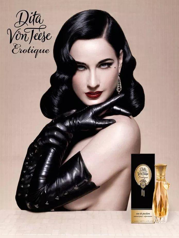Dita Von Teese：47岁的她，是世界上所有成年男性最魂牵梦绕的女人