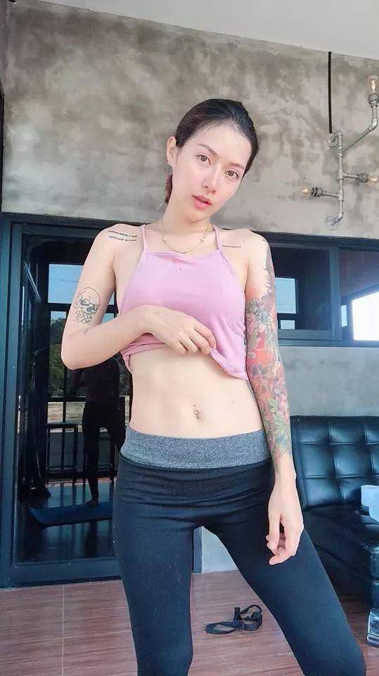男孩子无法拒绝的躁动因子 ―― 机车模特Supranee Fankham