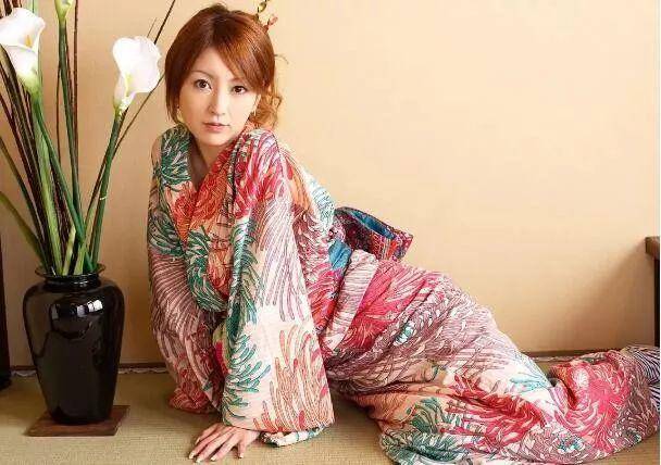 松岛枫：爱得热烈，美得决绝