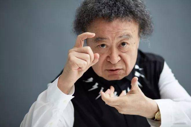 平塚千瑛：过于性感而单身也是一种实力