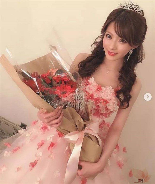 相泽南：从灰姑娘到影后的逆袭