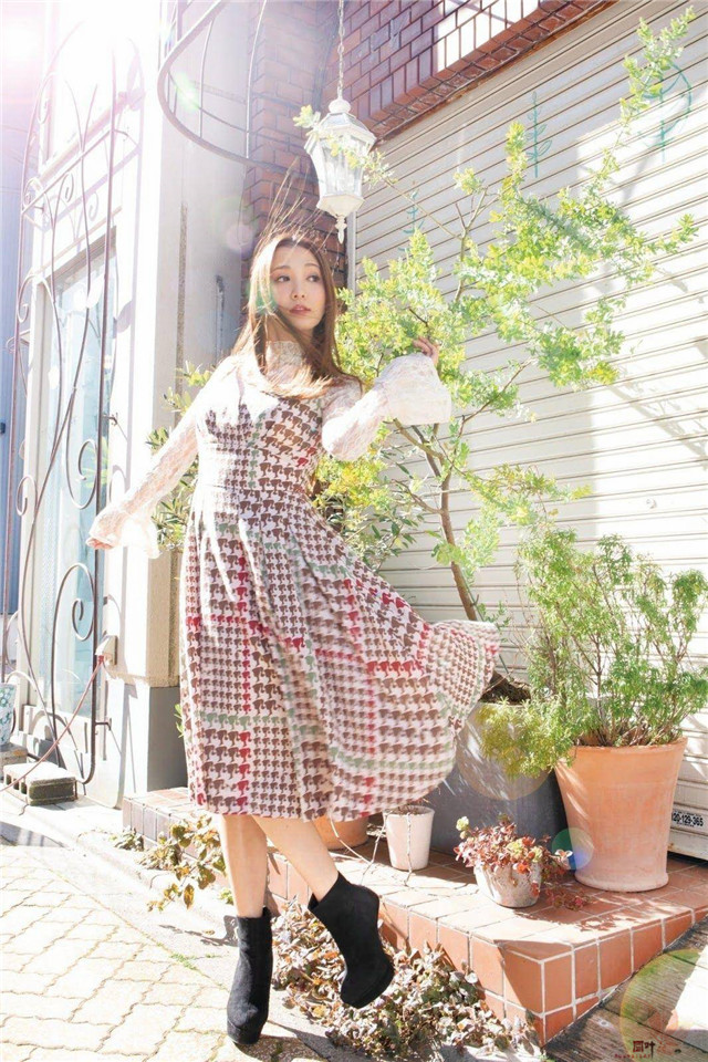 再早都会化妆！绝不给你看素颜的女优是…友田彩也香！