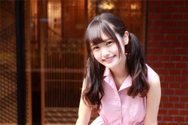 她拒绝了指原莉乃，结果去了地下偶像团…